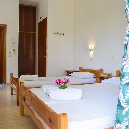 Lemon Studio With Garden Close To Beach 公寓 皮洛斯