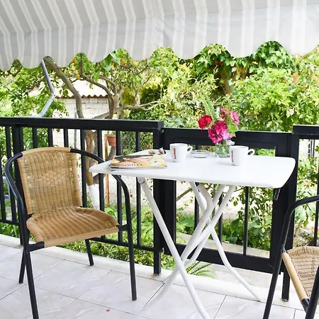 Lemon Studio With Garden Close To Beach Appartement *
