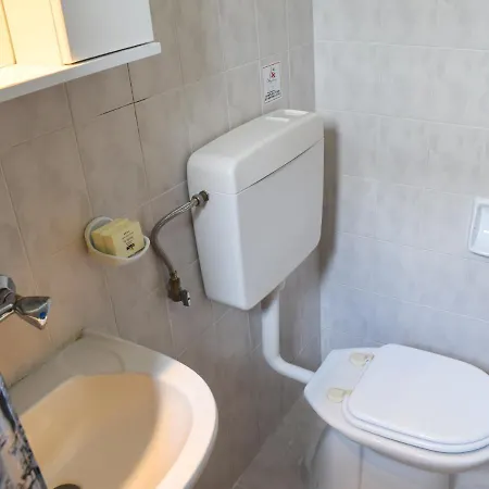 Lemon Studio With Garden Close To Beach *